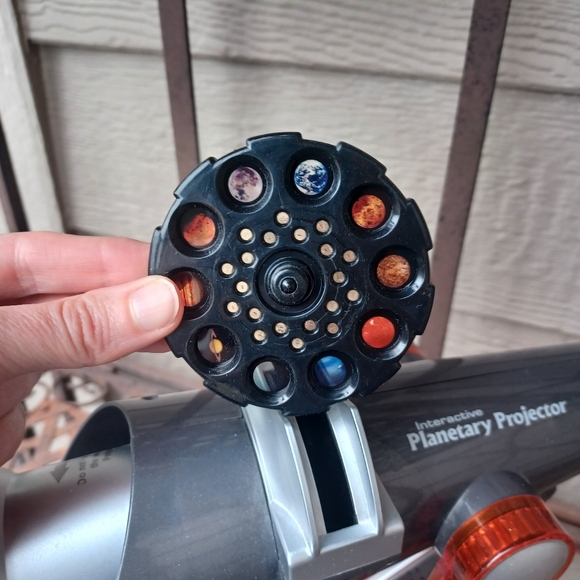 Interactive Planetary Projector - Picture 8 of 8